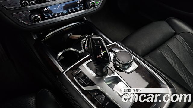 BMW 7 Series (G11) 730Ld xDrive 2016 — фото 9
