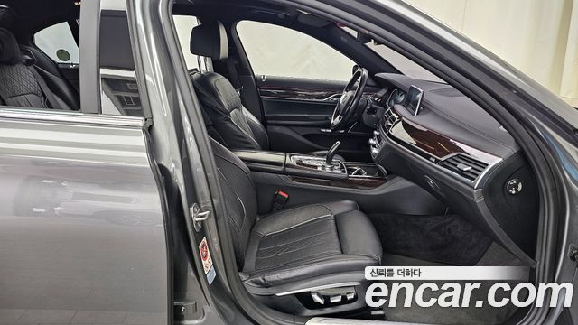 BMW 7 Series (G11) 730Ld xDrive 2016 — фото 12