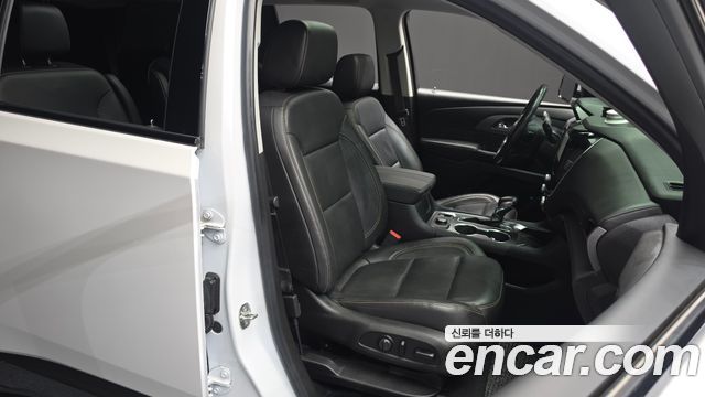Chevrolet Traverse 3.6 AWD Redline 2021 — фото 16