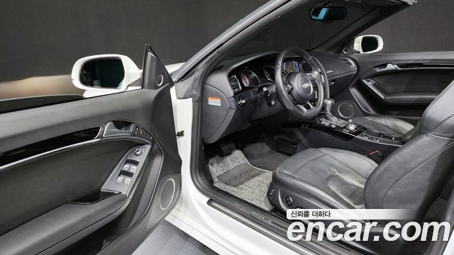 Audi A5 40 TFSI Quattro Cabriolet 8F7 2015 — фото 10