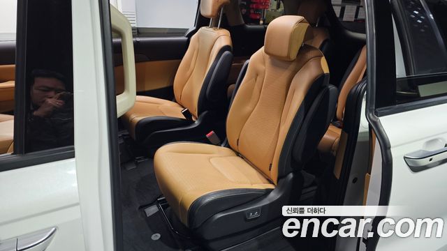 Kia Carnival (IV) Gasoline 9-Seater Noblesse 2023 — фото 16