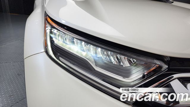 Honda CR-V (V) 1.5 Touring 4WD 2017 — фото 22