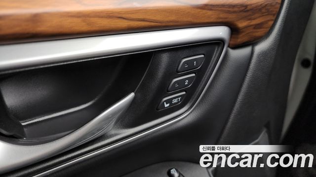 Honda CR-V (V) 1.5 Touring 4WD 2017 — фото 29