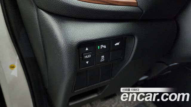 Honda CR-V (V) 1.5 Touring 4WD 2017 — фото 36