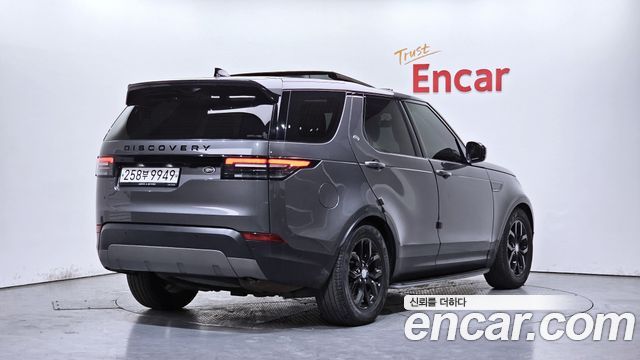 Land Rover Discovery 5 2.0 SD4 SE 2019 — фото 2