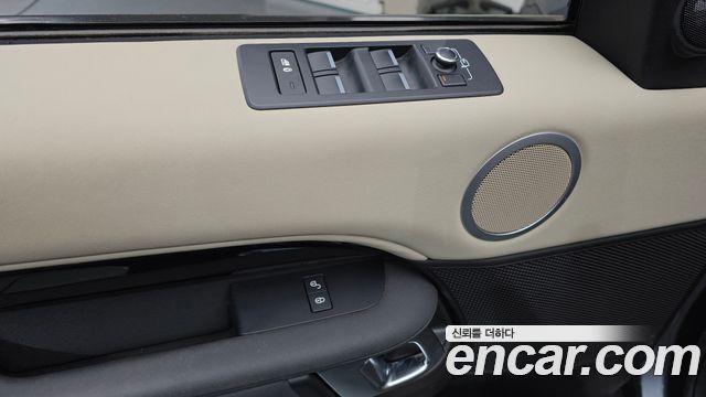 Land Rover Discovery 5 2.0 SD4 SE 2019 — фото 16