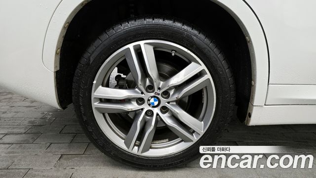 BMW X1 (F48) xDrive 20d M Sport package 2017 — фото 5