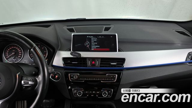 BMW X1 (F48) xDrive 20d M Sport package 2017 — фото 13