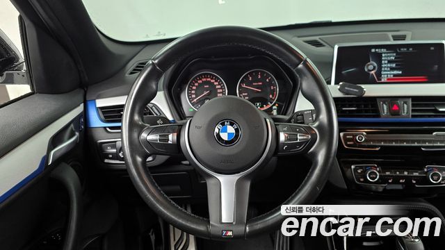 BMW X1 (F48) xDrive 20d M Sport package 2017 — фото 14