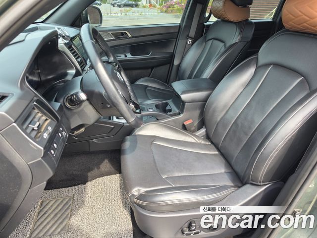 KG Mobility (SsangYong) Rexton Sports Khan Diesel 2.2 4WD Prestige 2023 — фото 9