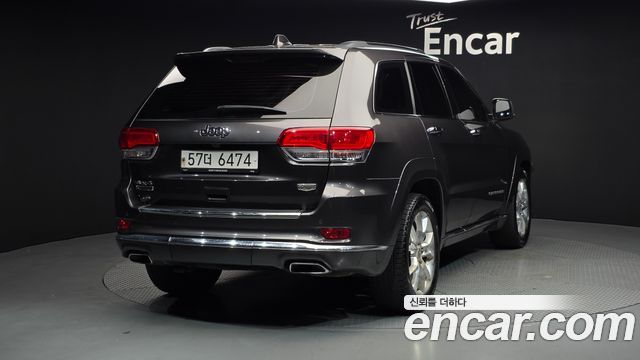 Jeep Grand Cherokee 3.0 Diesel Overland Summit WK2 2015 — фото 2