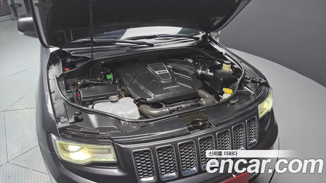 Jeep Grand Cherokee 3.0 Diesel Overland Summit WK2 2015 — фото 6