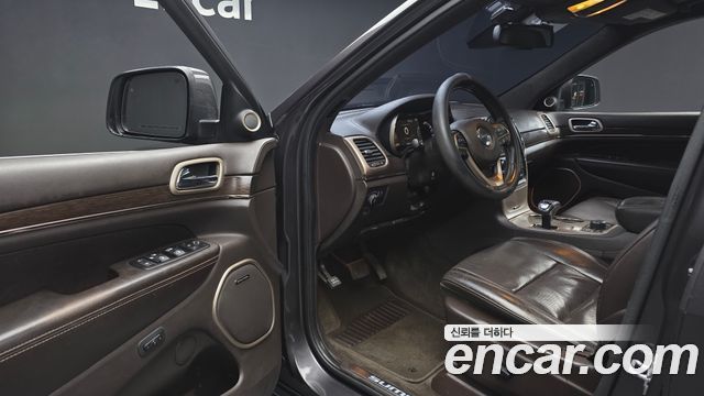 Jeep Grand Cherokee 3.0 Diesel Overland Summit WK2 2015 — фото 10
