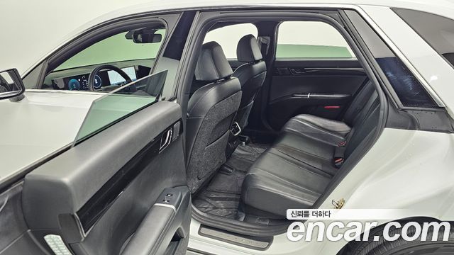 Hyundai Grandeur (GN7) 3.5 LPG 2WD (Taxi) Deluxe 2024 — фото 30
