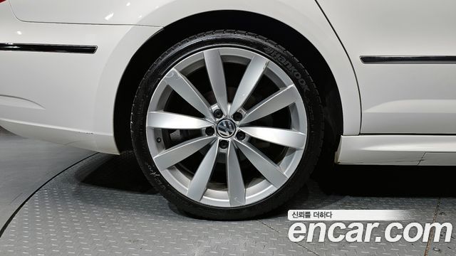Volkswagen CC 2.0 TDI BlueMotion R-Line 2015 — фото 5