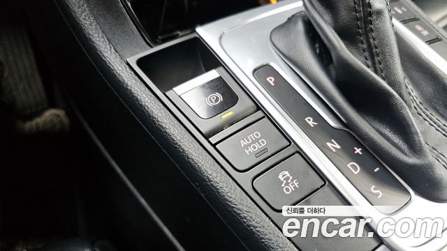 Volkswagen CC 2.0 TDI BlueMotion R-Line 2015 — фото 18