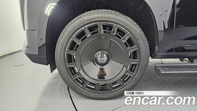 Cadillac Escalade (V) 6.2 ESV ESV Sports Platinum 2024 — фото 5