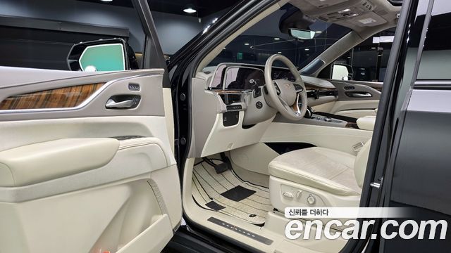 Cadillac Escalade (V) 6.2 ESV ESV Sports Platinum 2024 — фото 10