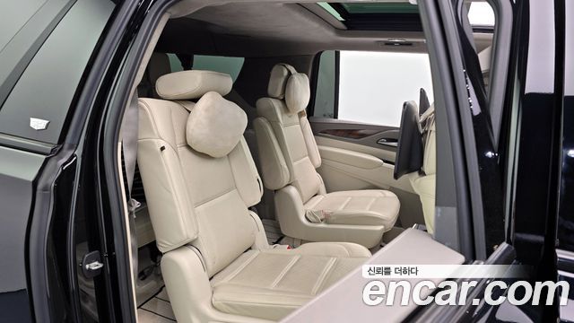Cadillac Escalade (V) 6.2 ESV ESV Sports Platinum 2024 — фото 12