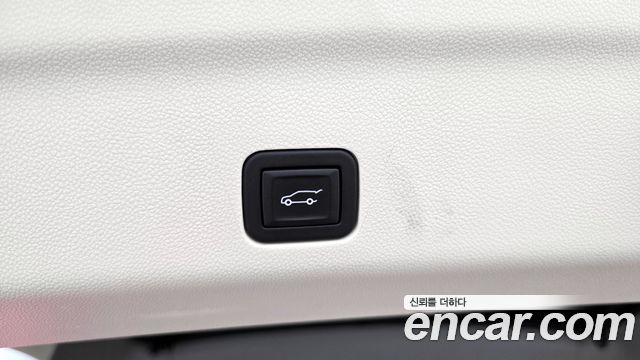 Cadillac Escalade (V) 6.2 ESV ESV Sports Platinum 2024 — фото 19