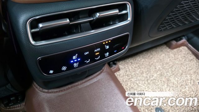 Genesis GV70 2.5T Gasoline AWD 2025 — фото 31