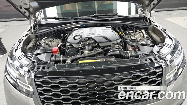 Land Rover Range Rover Velar 3.0 D300 R-Dynamic HSE 2019 — фото 6