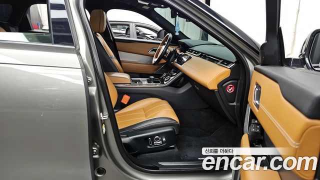 Land Rover Range Rover Velar 3.0 D300 R-Dynamic HSE 2019 — фото 11