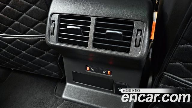 Land Rover Range Rover Velar 3.0 D300 R-Dynamic HSE 2019 — фото 19