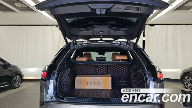 Land Rover Range Rover Velar 3.0 D300 R-Dynamic HSE 2019 — фото 20