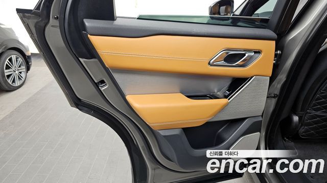 Land Rover Range Rover Velar 3.0 D300 R-Dynamic HSE 2019 — фото 25