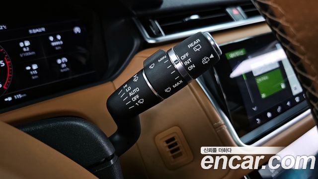 Land Rover Range Rover Velar 3.0 D300 R-Dynamic HSE 2019 — фото 30