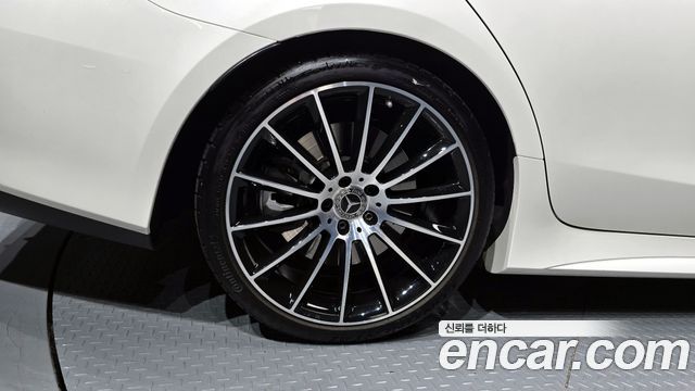 Mercedes-Benz CLS-Class (C257) CLS450 4MATIC AMG Line 2020 — фото 5