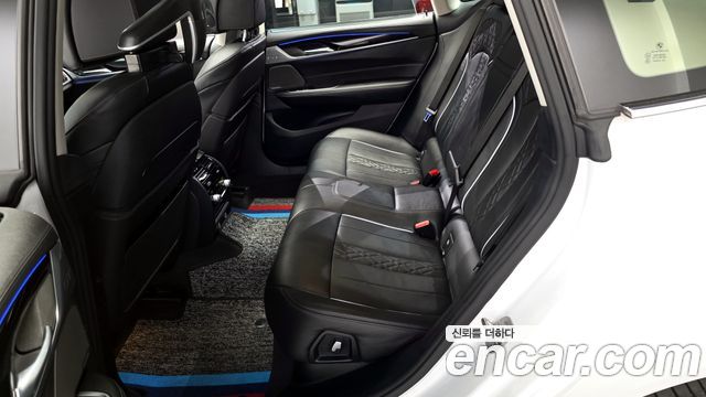 BMW 6 Series GT (G32) 640i xDrive Luxury 2019 — фото 12