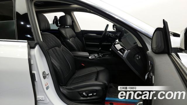BMW 6 Series GT (G32) 640i xDrive Luxury 2019 — фото 26