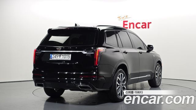 Cadillac XT6 3.6 Sport 2023 — фото 2