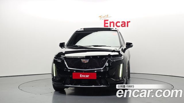 Cadillac XT6 3.6 Sport 2023 — фото 3