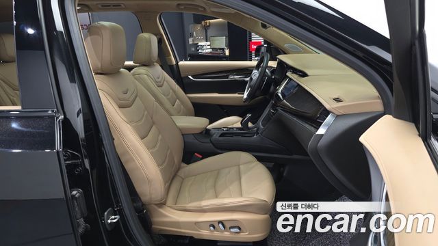 Cadillac XT6 3.6 Sport 2023 — фото 11