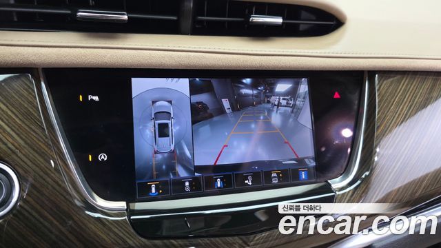 Cadillac XT6 3.6 Sport 2023 — фото 15