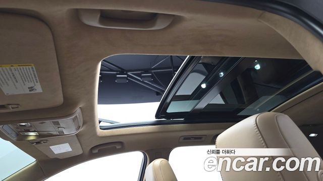 Cadillac XT6 3.6 Sport 2023 — фото 18