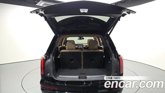 Cadillac XT6 3.6 Sport 2023 — фото 20