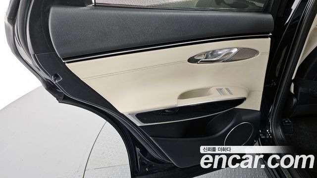 Genesis GV70 3.5T Gasoline AWD 2022 — фото 31