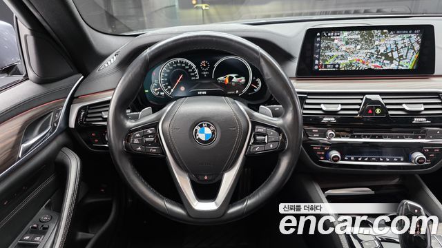 BMW 5 Series (G30) 520d M Sport Package Plus 2017 — фото 13
