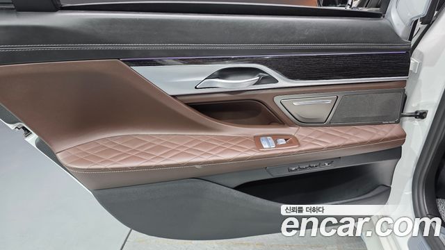 BMW 7 Series (G11) 730Ld xDrive M Sport 2020 — фото 25
