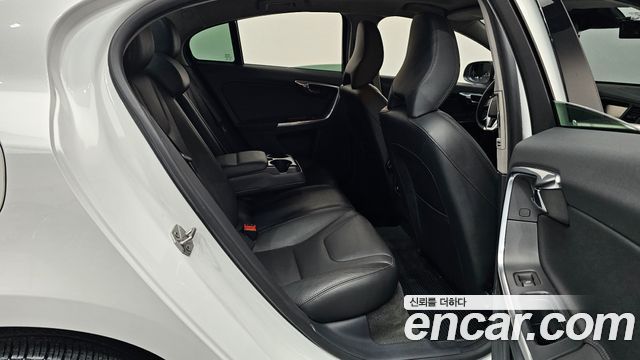 Volvo S60 D2 2nd 2014 — фото 11