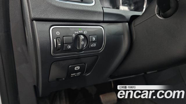 Volvo S60 D2 2nd 2014 — фото 19