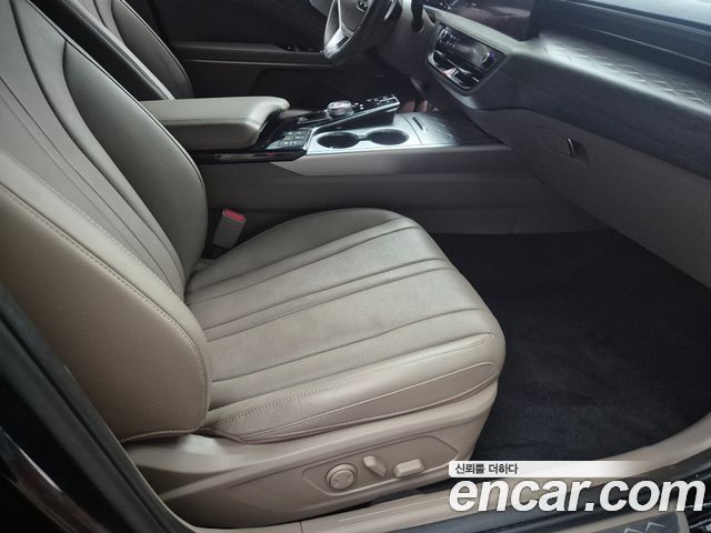 Kia K8 2.5 Gasoline 2WD Noblesse 2022 — фото 8