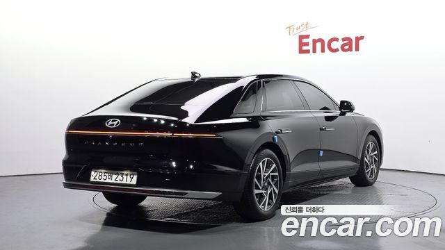Hyundai Grandeur (GN7) 2,5 Gasoline 2WD Exclusive 2023 — фото 2