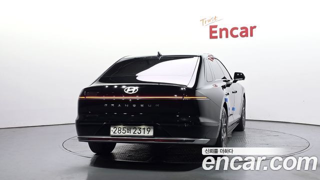 Hyundai Grandeur (GN7) 2,5 Gasoline 2WD Exclusive 2023 — фото 4