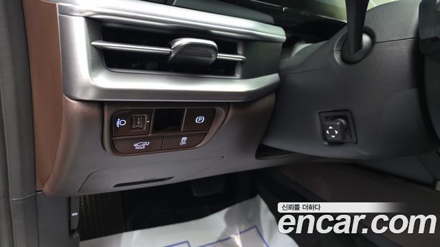 Hyundai Grandeur (GN7) 2,5 Gasoline 2WD Exclusive 2023 — фото 13