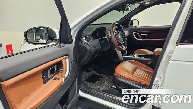 Land Rover Discovery Sport 2.0 TD4 HSE Luxury 2017 — фото 10